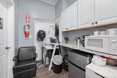 380 Franklin Avenue, Franklin Square, NY 11010 - Photo 6