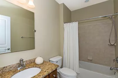 8 Wexford Lane #8 upper, Oceanside, NY 11572 - Photo 10