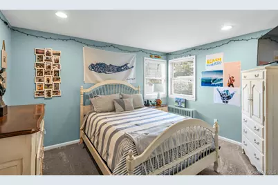 303 Timberpoint Road, East Islip, NY 11730 - Photo 20
