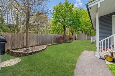 466 Long Island Avenue, Medford, NY 11763 - Photo 24
