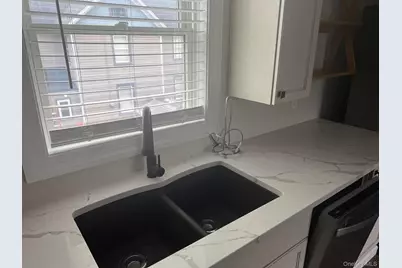 61 Cedar Avenue #2nd Floor, Patchogue, NY 11772 - Photo 6