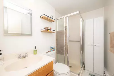305 Kimberly Place, West Islip, NY 11795 - Photo 32
