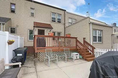 7833 74th Street, Glendale, NY 11385 - Photo 32