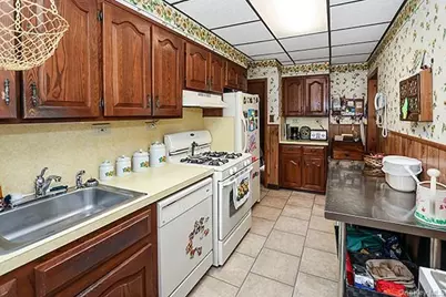 7833 74th Street, Glendale, NY 11385 - Photo 14