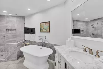 707 Bluffs Drive N, Calverton, NY 11933 - Photo 12