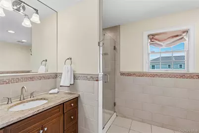 47 Syosset Circle, Syosset, NY 11791 - Photo 20