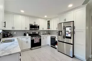 25 Pierces Rd, Newburgh, NY 12550 - Photo 4