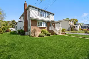 77 Hendrickson Ave, Lynbrook, NY 11563 - Photo 2