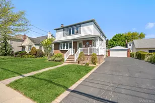 77 Hendrickson Ave, Lynbrook, NY 11563 - Photo 4