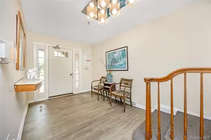207-25 Darren Dr, Bayside, NY 11360 - Photo 8