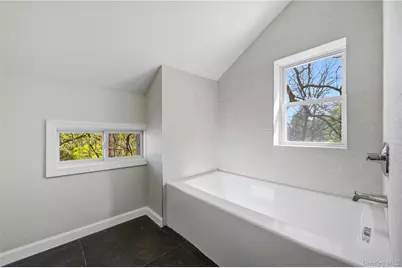 892 Winterton Road, Bloomingburg, NY 12721 - Photo 18