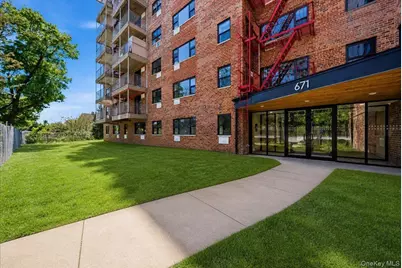 671 Bronx River Road #2f, Yonkers, NY 10704 - Photo 2