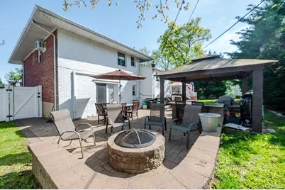 1 Ives Lane, Plainview, NY 11803 - Photo 24