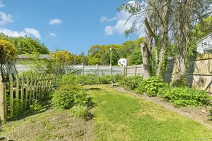 135 Winding St, Huntington Station, NY 11746 - Photo 28