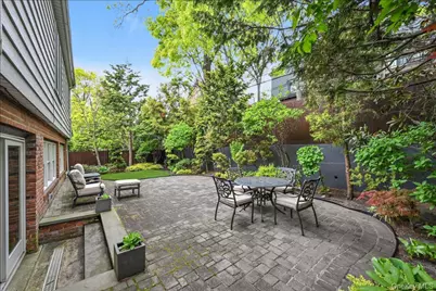 138-15 Union Turnpike, Kew Gardens, NY 11367 - Photo 20