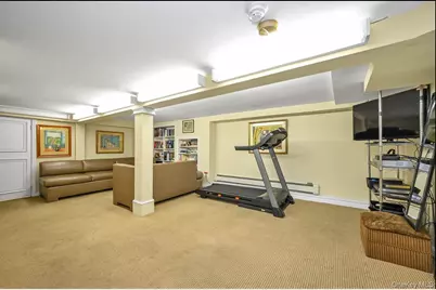 138-15 Union Turnpike, Kew Gardens, NY 11367 - Photo 18
