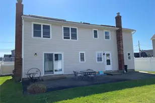 84 Surf Rd, Lindenhurst, NY 11757 - Photo 28