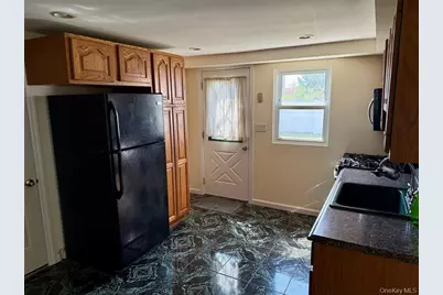 84 Surf Road, Lindenhurst, NY 11757 - Photo 16