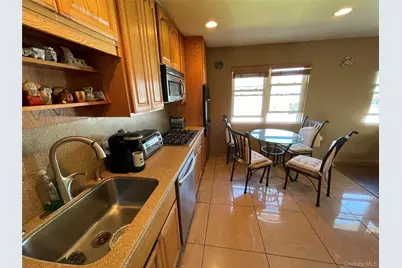 84 Surf Road, Lindenhurst, NY 11757 - Photo 8
