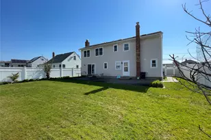 84 Surf Rd, Lindenhurst, NY 11757 - Photo 26