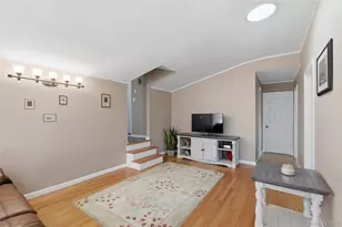 26 Woodchuck Ln, East Setauket, NY 11733 - Photo 8