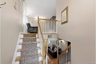 26 Woodchuck Lane, East Setauket, NY 11733 - Photo 6