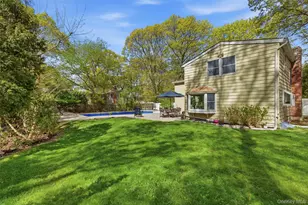 26 Woodchuck Ln, East Setauket, NY 11733 - Photo 2
