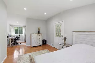 26 Woodchuck Ln, East Setauket, NY 11733 - Photo 10