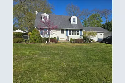 25 Newins Street, Center Moriches, NY 11934 - Photo 1