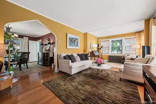 27-25 168th St, Flushing, NY 11358 - Photo 4