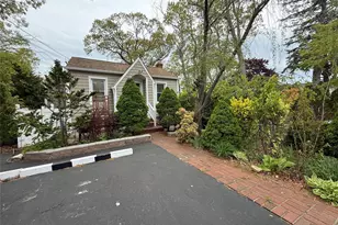 26 Long Beach Dr, Sound Beach, NY 11789 - Photo 4