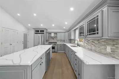 257 Southlawn Avenue, Central Islip, NY 11722 - Photo 12