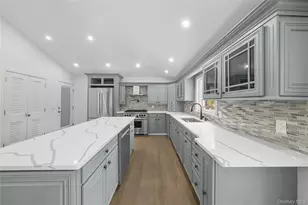 257 Southlawn Ave, Central Islip, NY 11722 - Photo 12