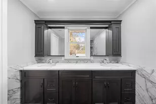 257 Southlawn Ave, Central Islip, NY 11722 - Photo 26