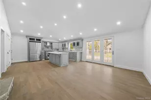 257 Southlawn Ave, Central Islip, NY 11722 - Photo 10
