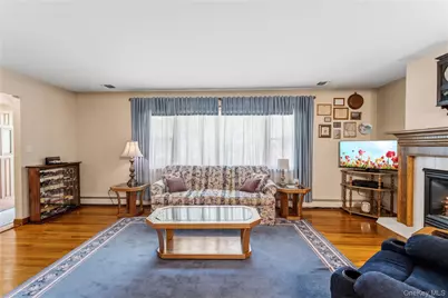 6 Canterbury Court, East Setauket, NY 11733 - Photo 10