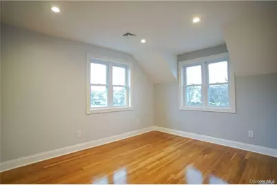 85 Franklin Avenue, Lynbrook, NY 11563 - Photo 6