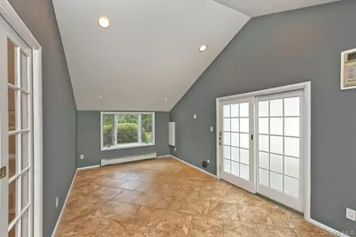 4 Ida Lane, North Babylon, NY 11703 - Photo 14