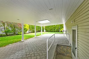 4 Ida Ln, North Babylon, NY 11703 - Photo 32