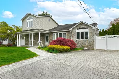 4 Ida Lane, North Babylon, NY 11703 - Photo 1