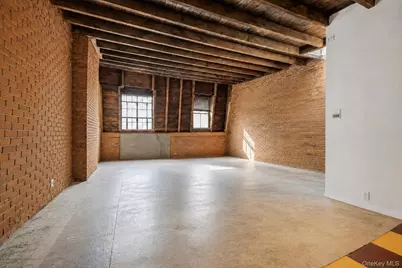 271 E 7th Street #5, New York, NY 10009 - Photo 16