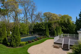 19 Hamilton Pl, Lake Grove, NY 11755 - Photo 36
