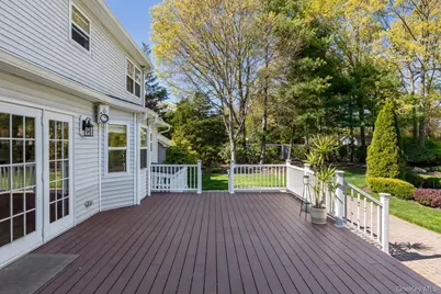 19 Hamilton Place, Lake Grove, NY 11755 - Photo 34