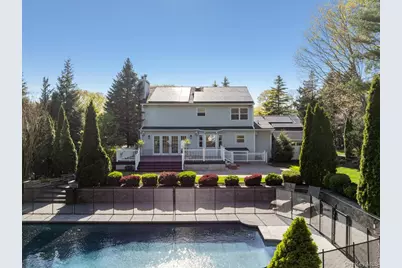 19 Hamilton Place, Lake Grove, NY 11755 - Photo 40