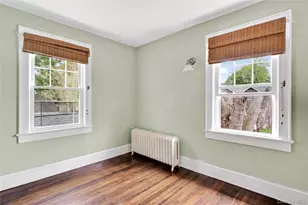 2 Van Buren St, Port Washington, NY 11050 - Photo 20