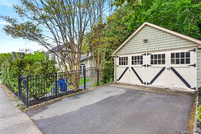 2 Van Buren Street, Port Washington, NY 11050 - Photo 24
