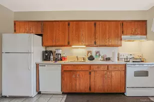54 Evergreen St, West Babylon, NY 11704 - Photo 20