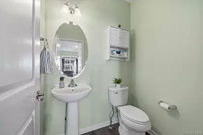 1707 Hawthorn Way, New Windsor, NY 12553 - Photo 12