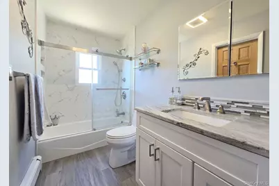 76 Webster Avenue, Ronkonkoma, NY 11779 - Photo 14