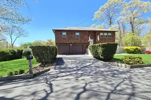 76 Webster Ave, Ronkonkoma, NY 11779 - Photo 2